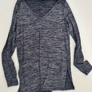 GAP Charcoal Heather Long Sleeve V-Neck Top